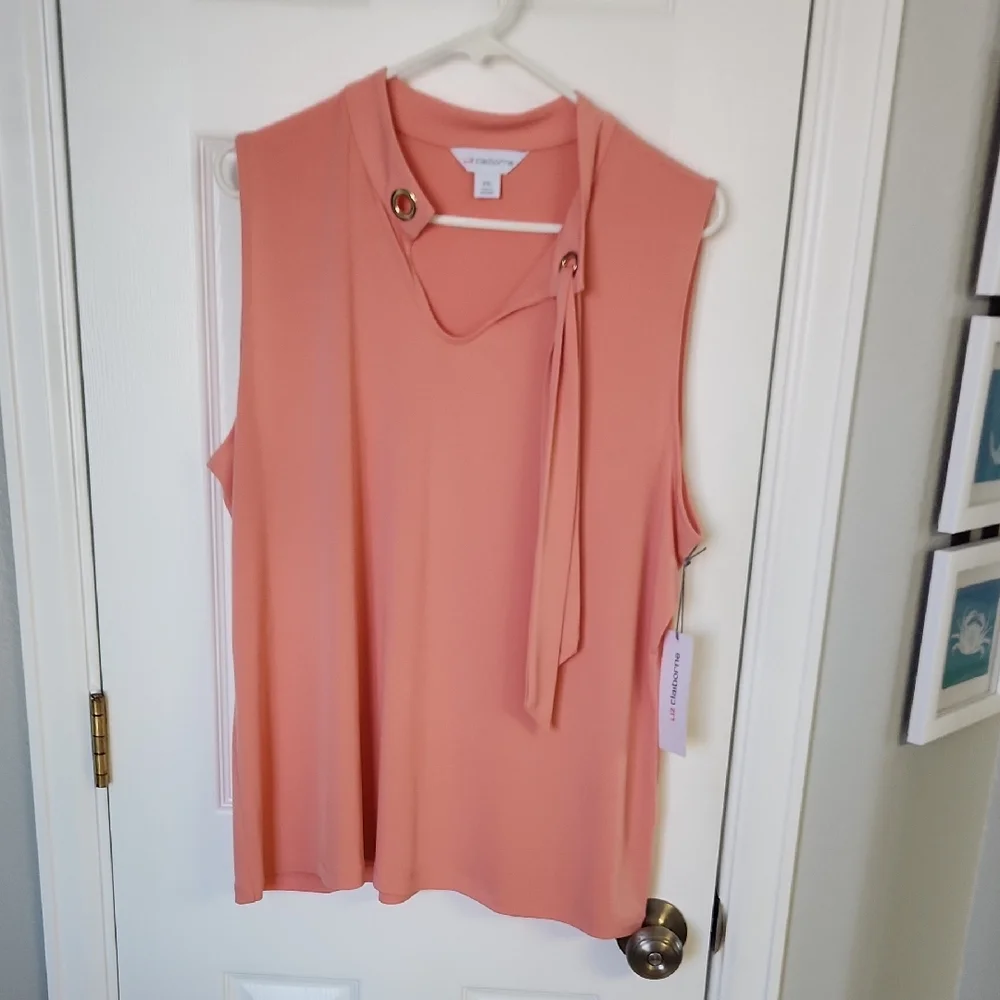 Liz Claiborne Shell - Picture 1 of 2
